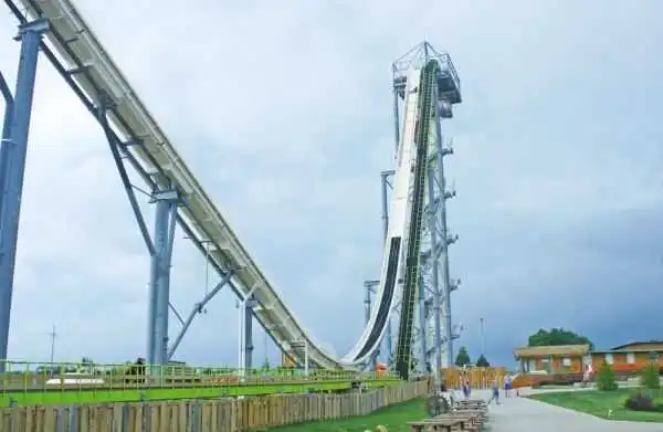 Tragedy! 10-Year-Old Boy Dies On World’s Tallest Water Slide In Kansas City